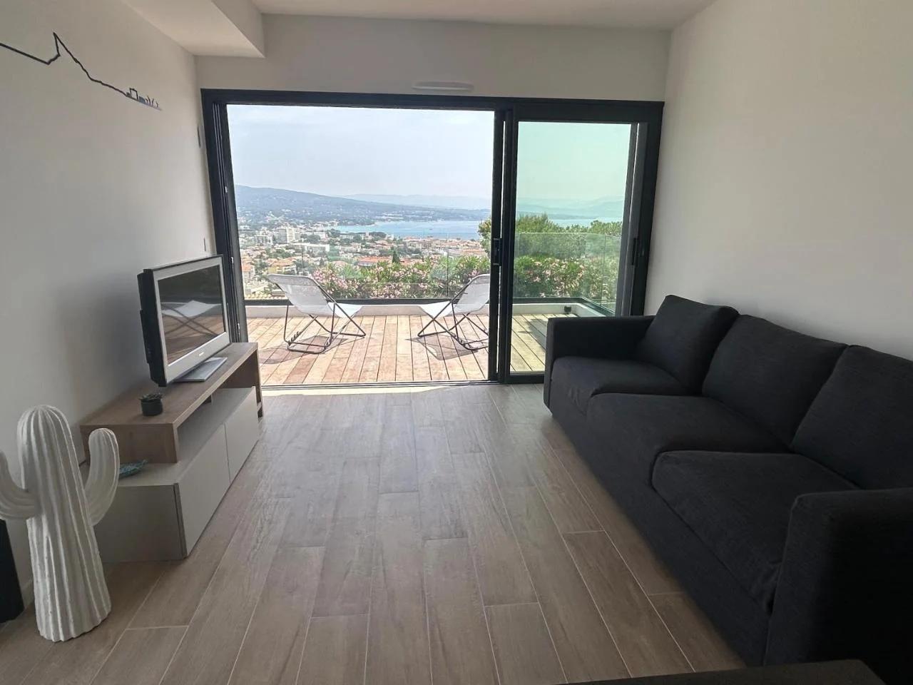 Vue incroyable sur la baie de La Ciotat foto