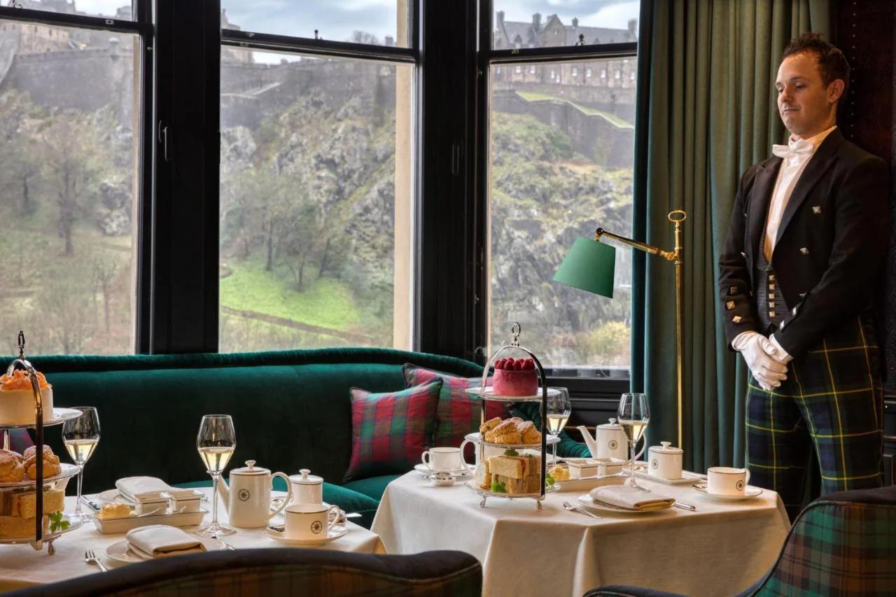 100 Princes Street photo