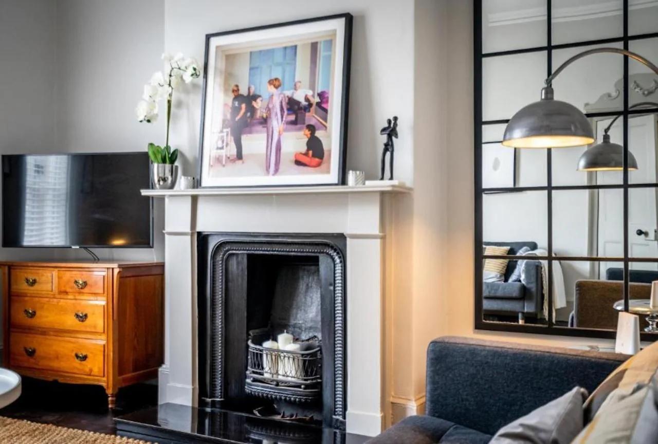 42 is the Answer- Stunning York townhouse appearing on TV Holiday Home Show photo