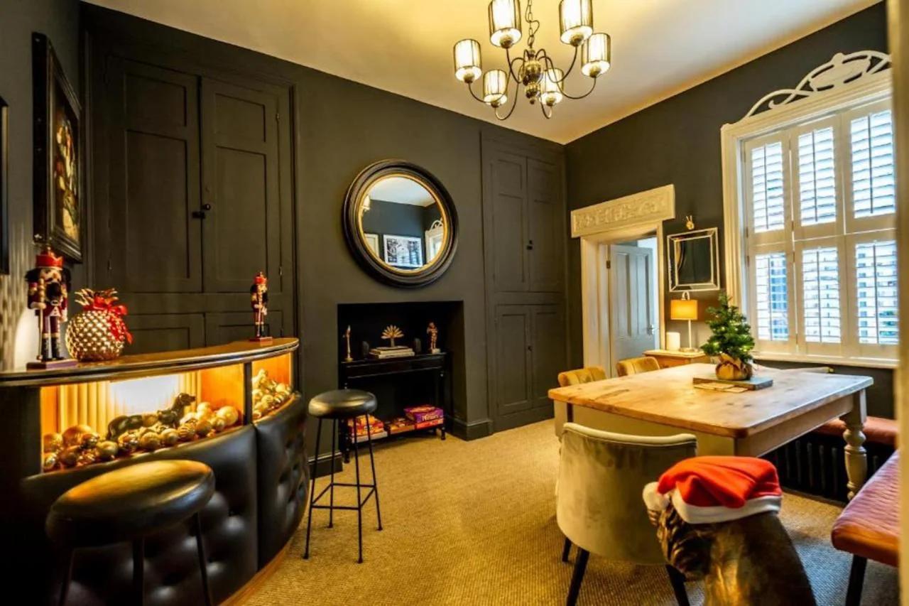 42 is the Answer- Stunning York townhouse appearing on TV Holiday Home Show photo