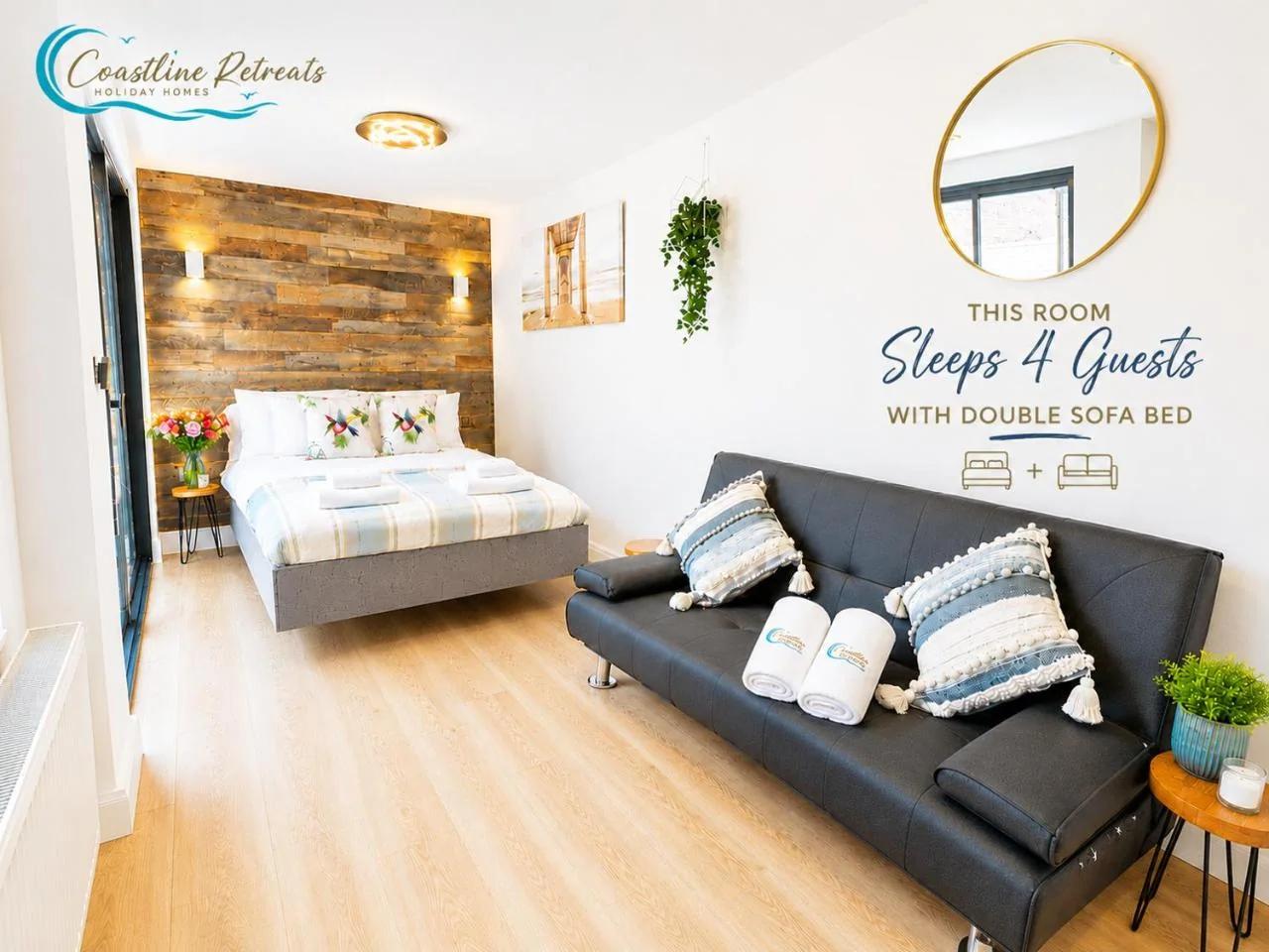 Cloud9 Guest House - by Coastline Retreats - FREE PARKING INCLUDED - 2 Bedroom self contained garden flat - Luxury 2 Person Bath, Netflix, Superfast Wifi foto