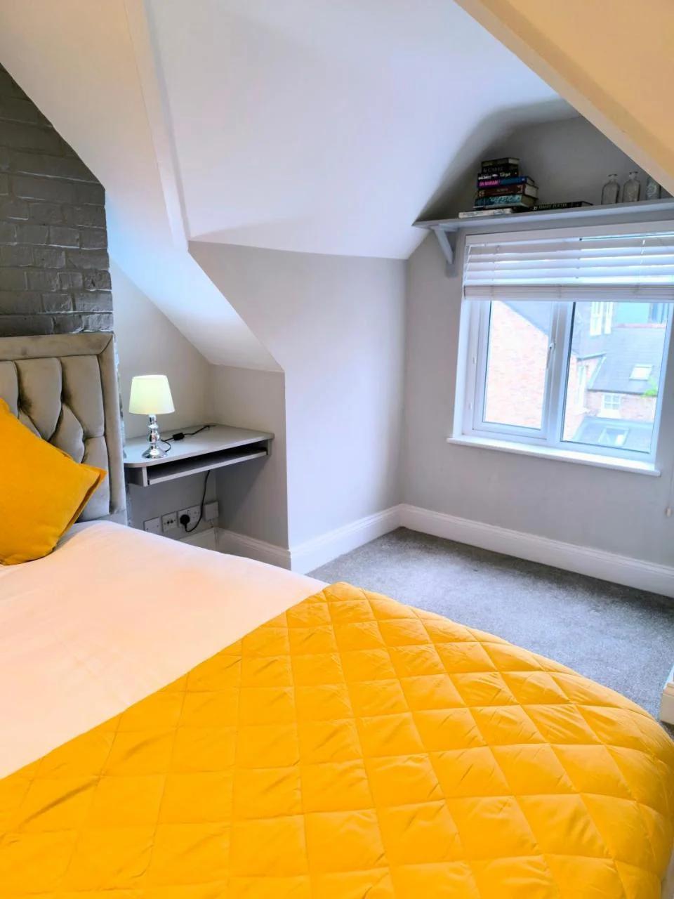 Designer 4BR Townhouse Oxford City Centre photo