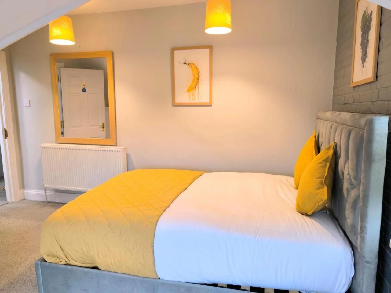 Designer 4BR Townhouse Oxford City Centre photo