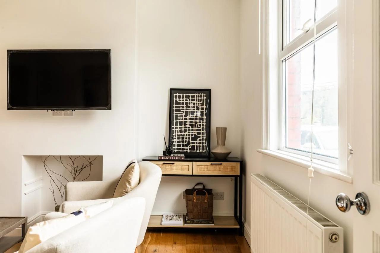 The Broadway Bath - 2 Bedrooms with parking, Central Bath foto