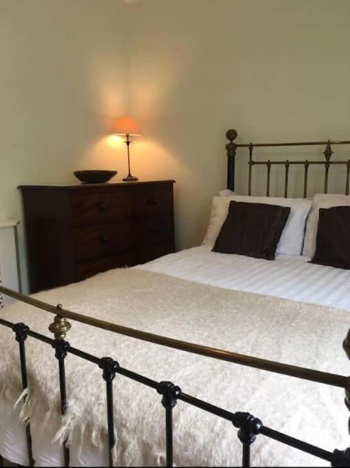 Windsor/Legoland/Ascot charming 3BR home in centre photo