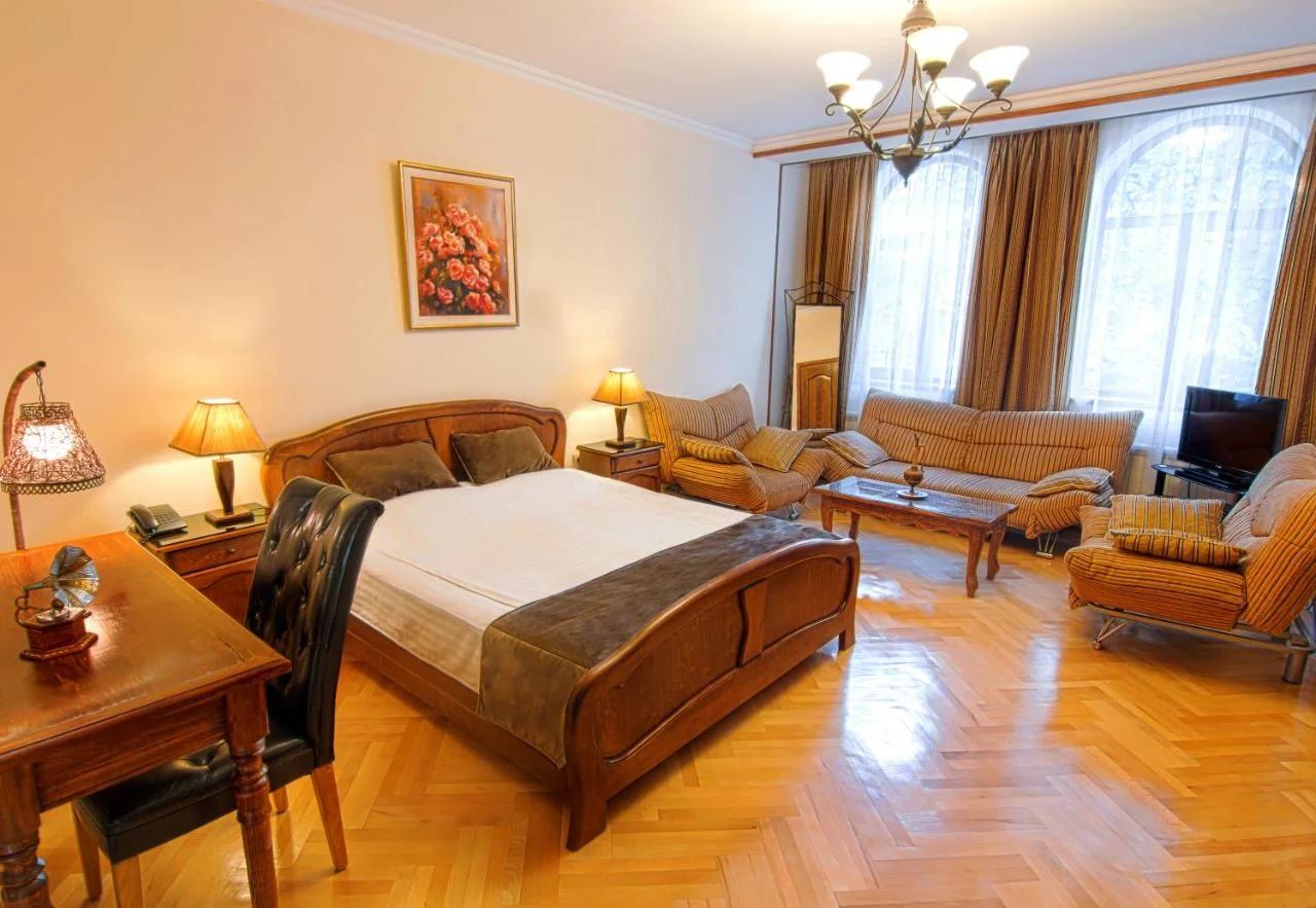 Hotel British House photo