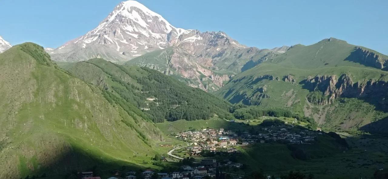 Kazbegi 4U foto