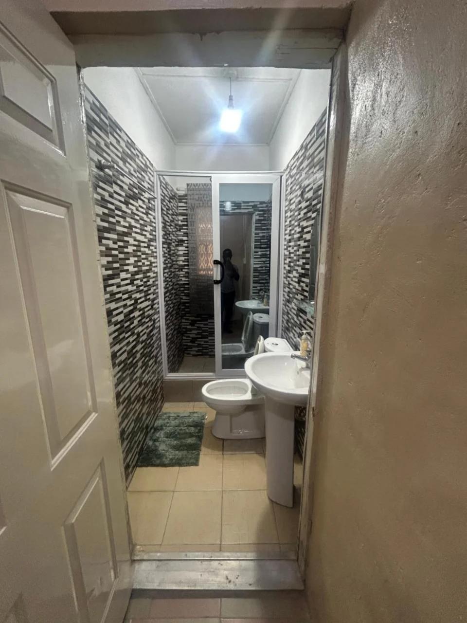 Macdel Guesthouse And Condos photo