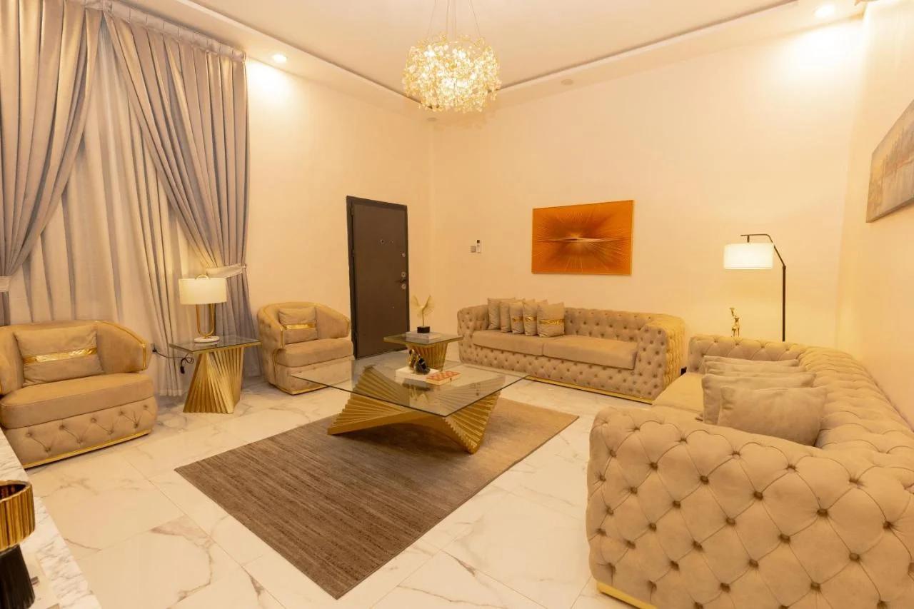 Teflon suites Kumasi photo