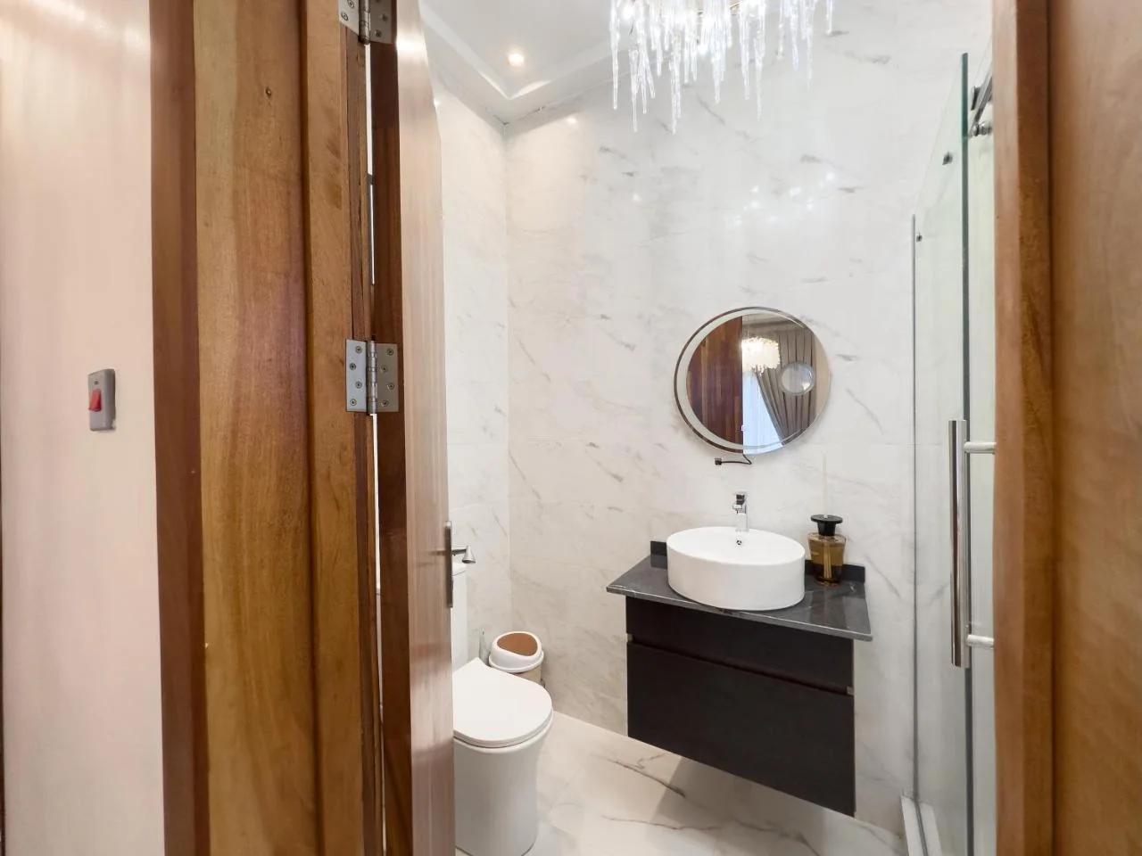 Teflon suites Kumasi photo