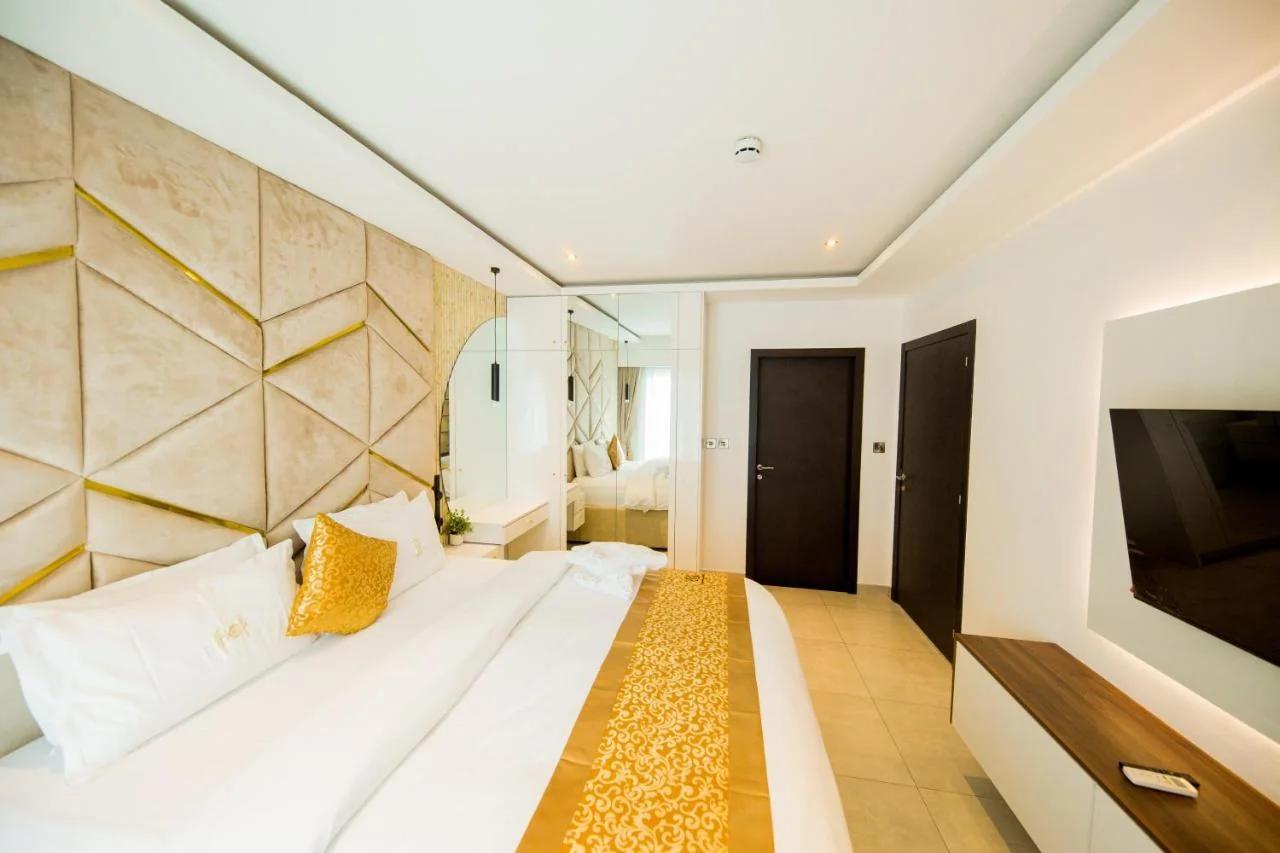The Signature Apartment by G&L Luxury Properties photo