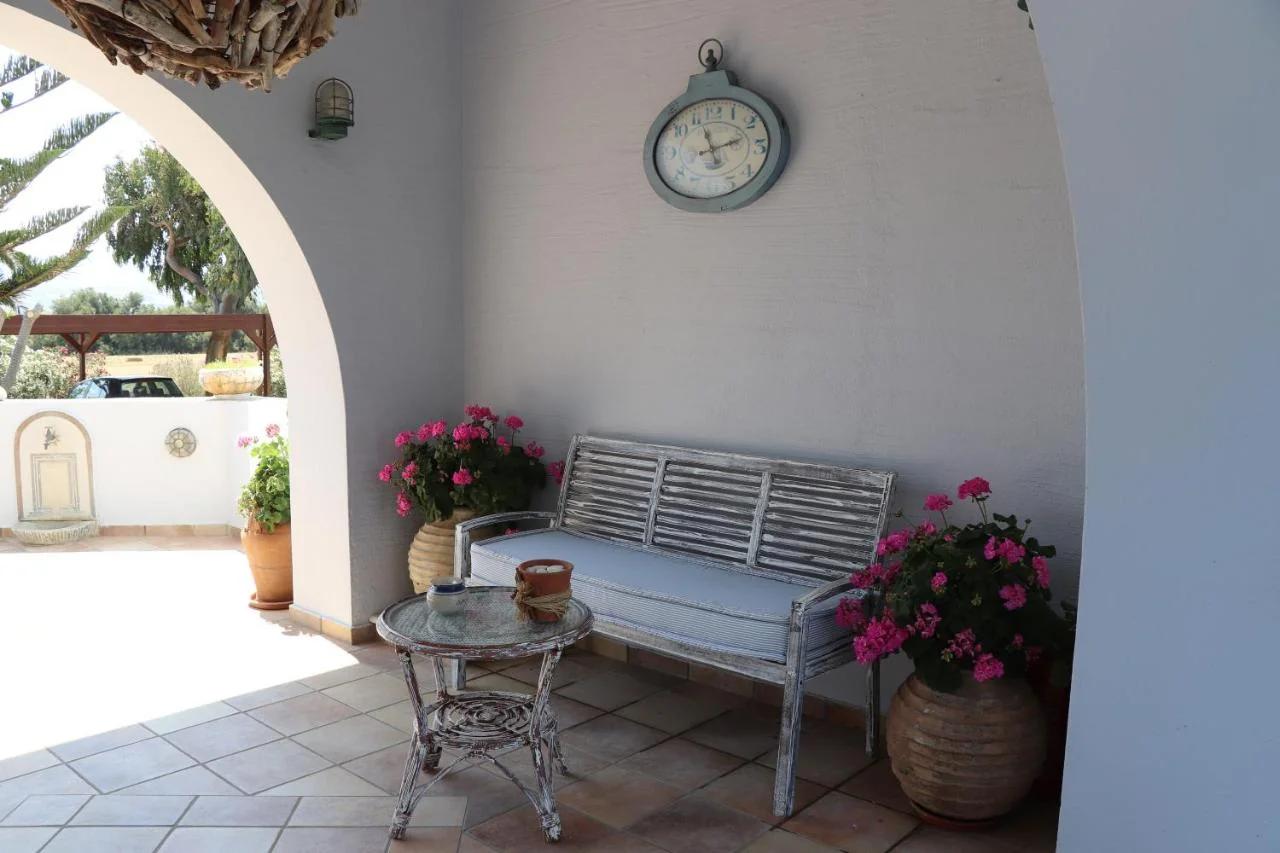 Ammos Naxos Exclusive Apartments & Studios photo