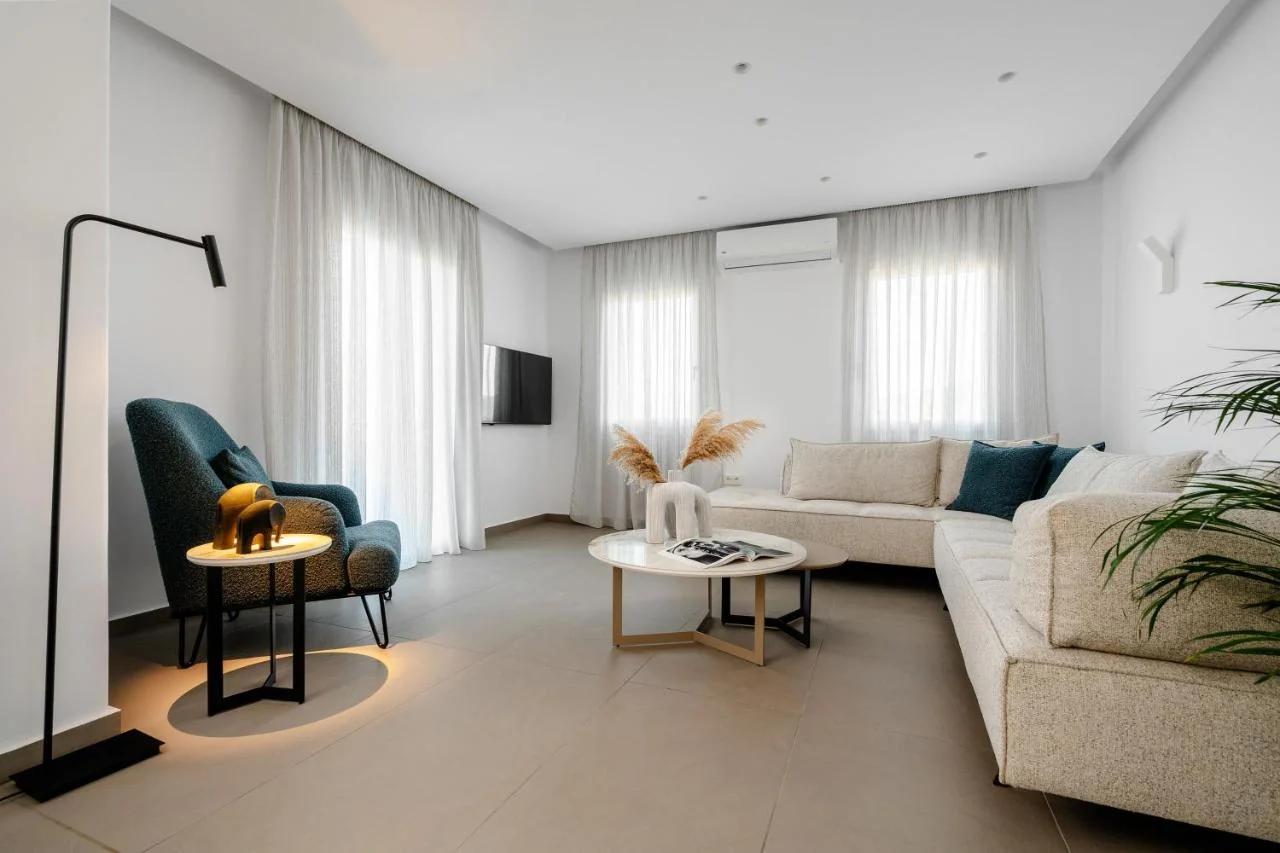Thalelion 3 bedroom Villas with private pool and Jacuzzi photo
