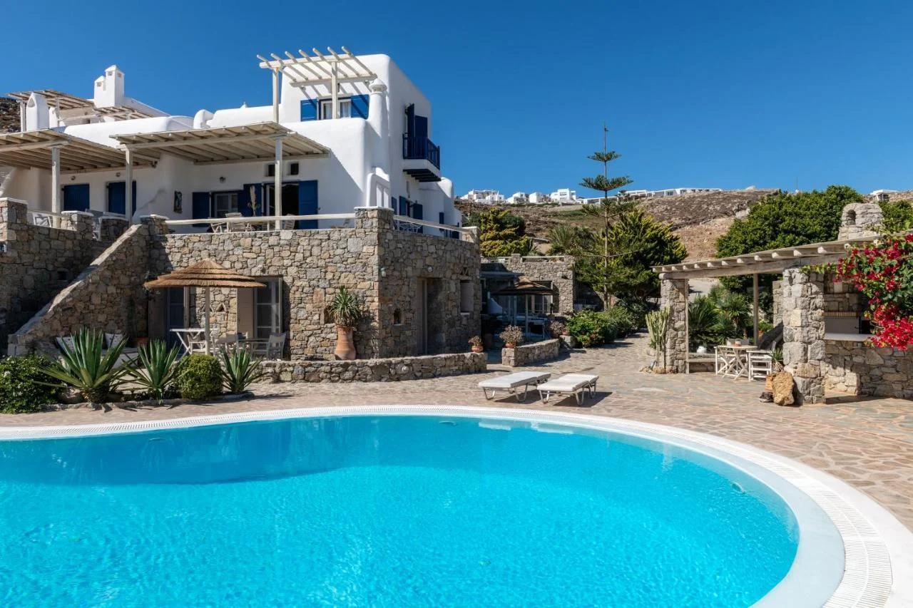 Yalos Mykonos Ornos Pouli private apartments w shared swimming pool foto