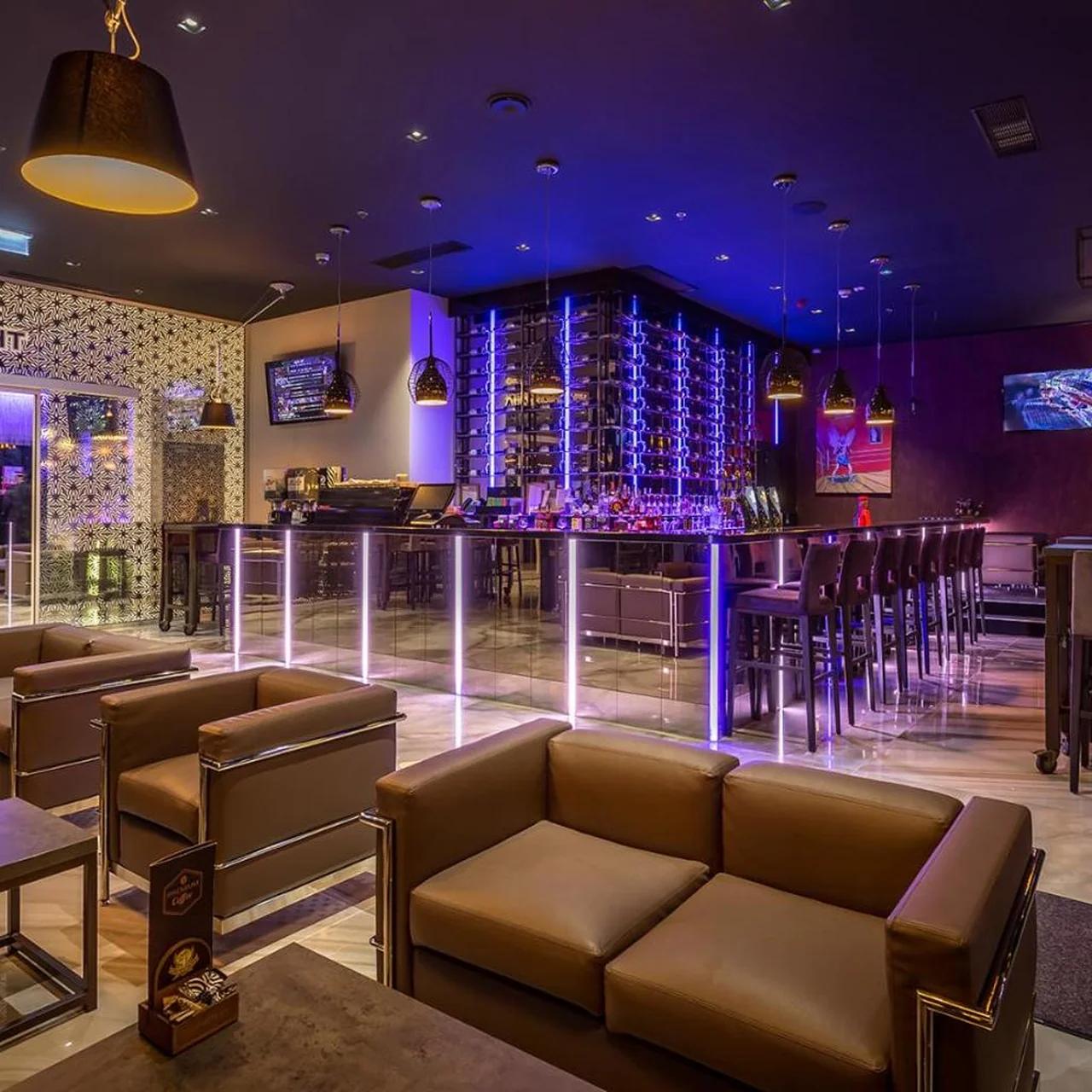Admiral Hotel photo