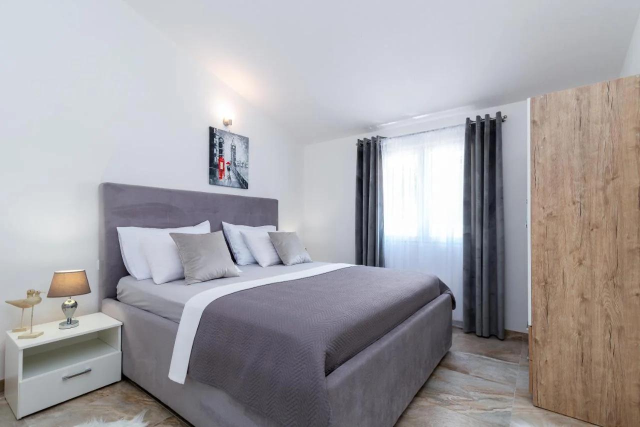 Apartmani Igor photo