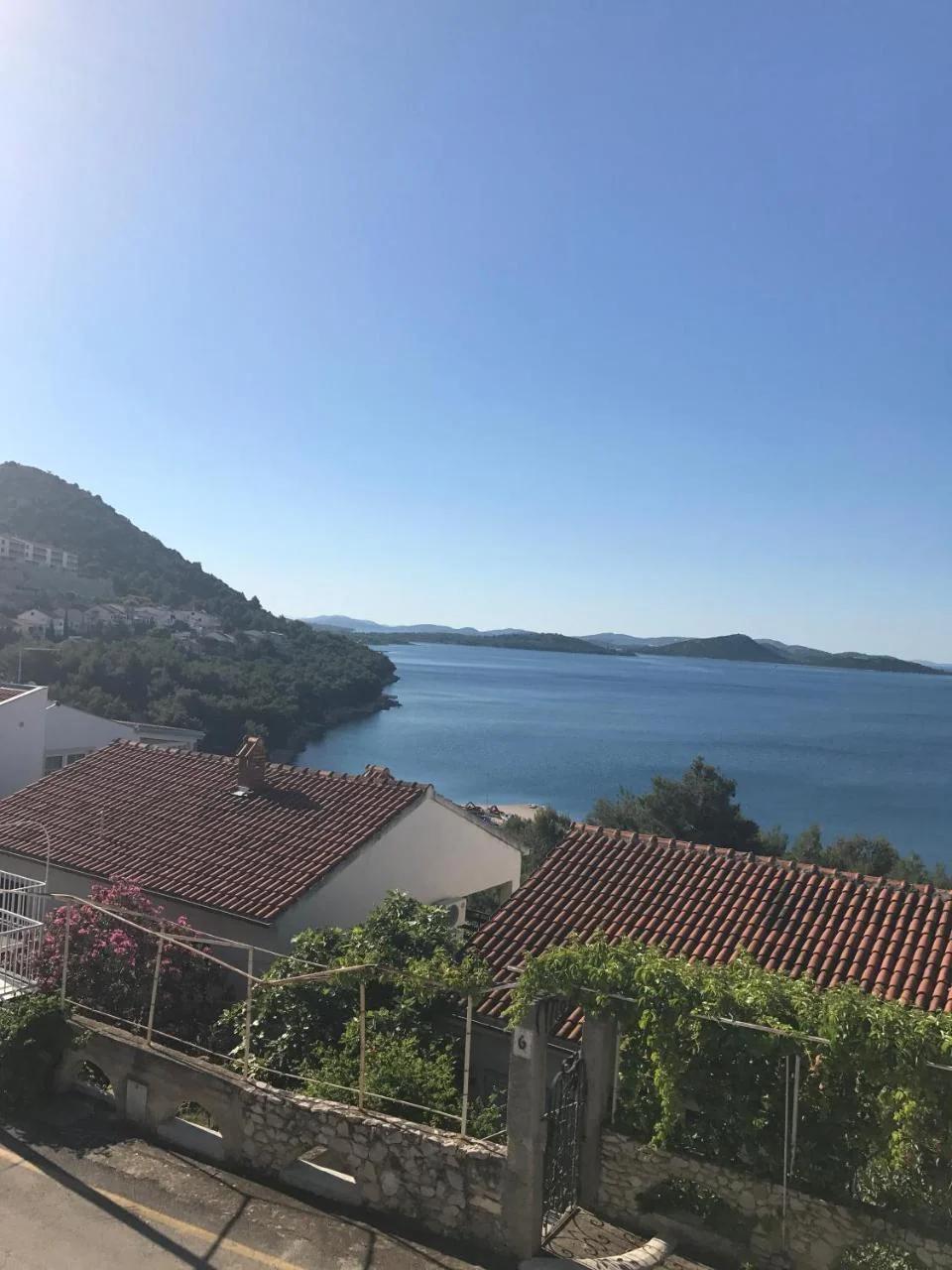 Apartmani MAI Drage 50m from the sea photo