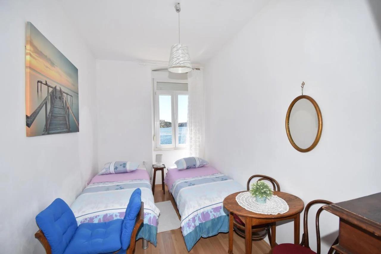 Apartmani Rina photo