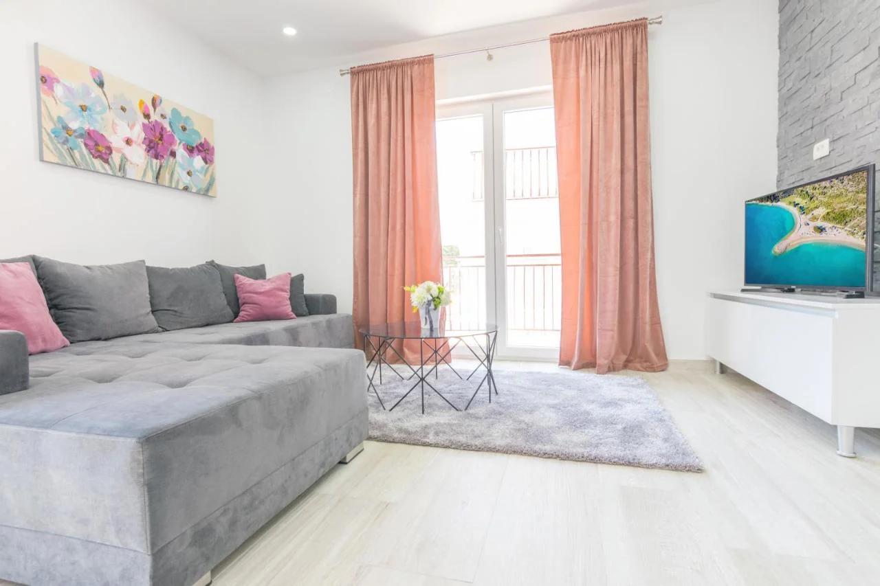 Apartmani Zora foto