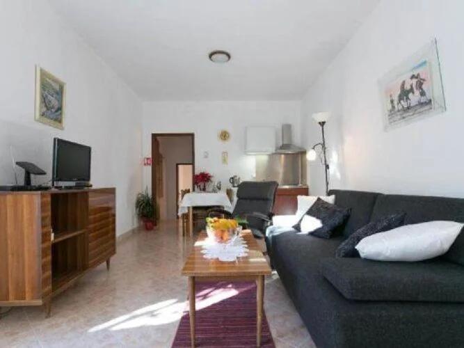 Apartment Anita Gru - One-Bedroom Apartment with Balcony photo