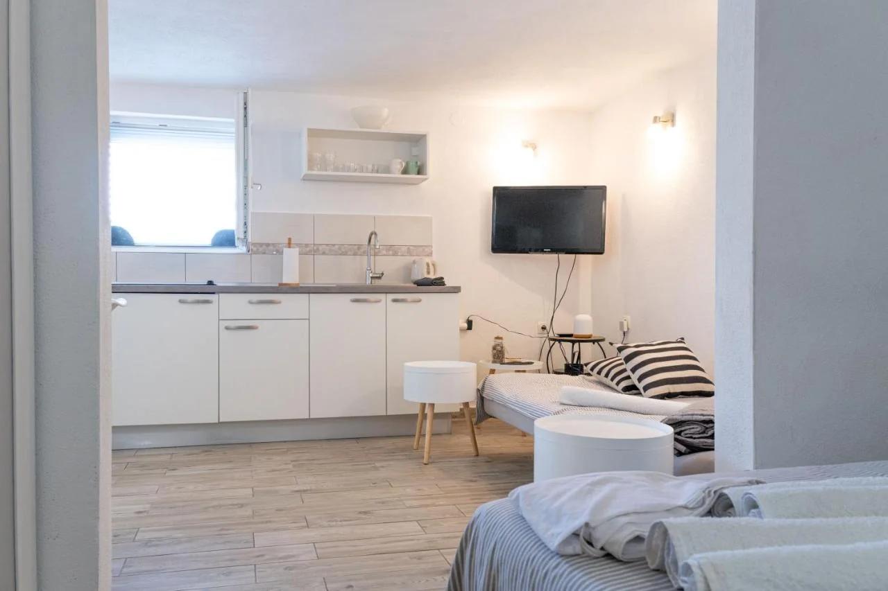 Apartment Ban photo