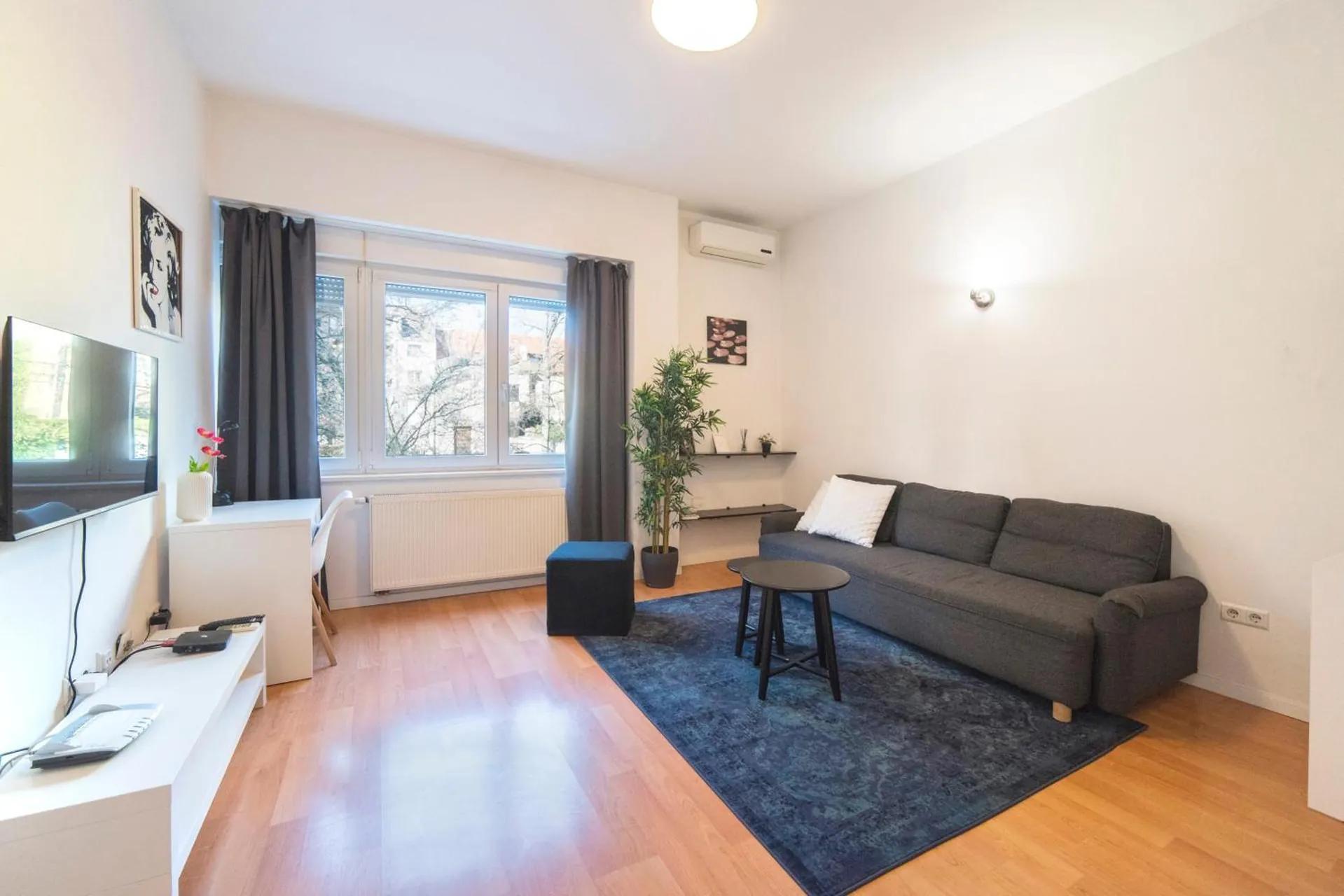 Barbara - Peaceful Apartment with Parking photo