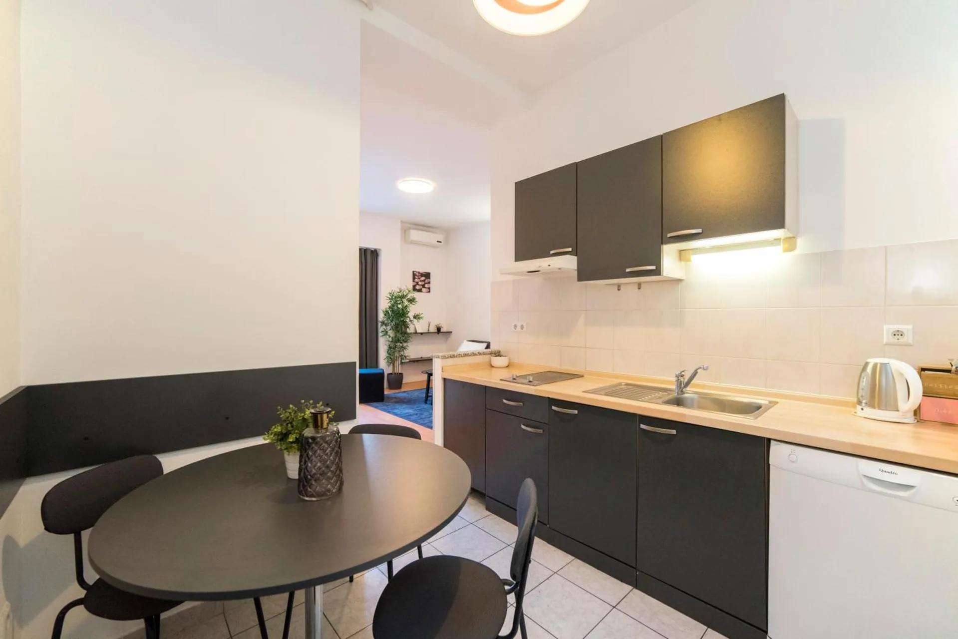 Barbara - Peaceful Apartment with Parking photo