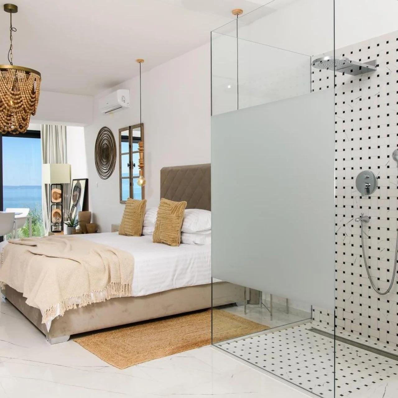 Gallery Luxury Suites & Rooms-Only Adults photo