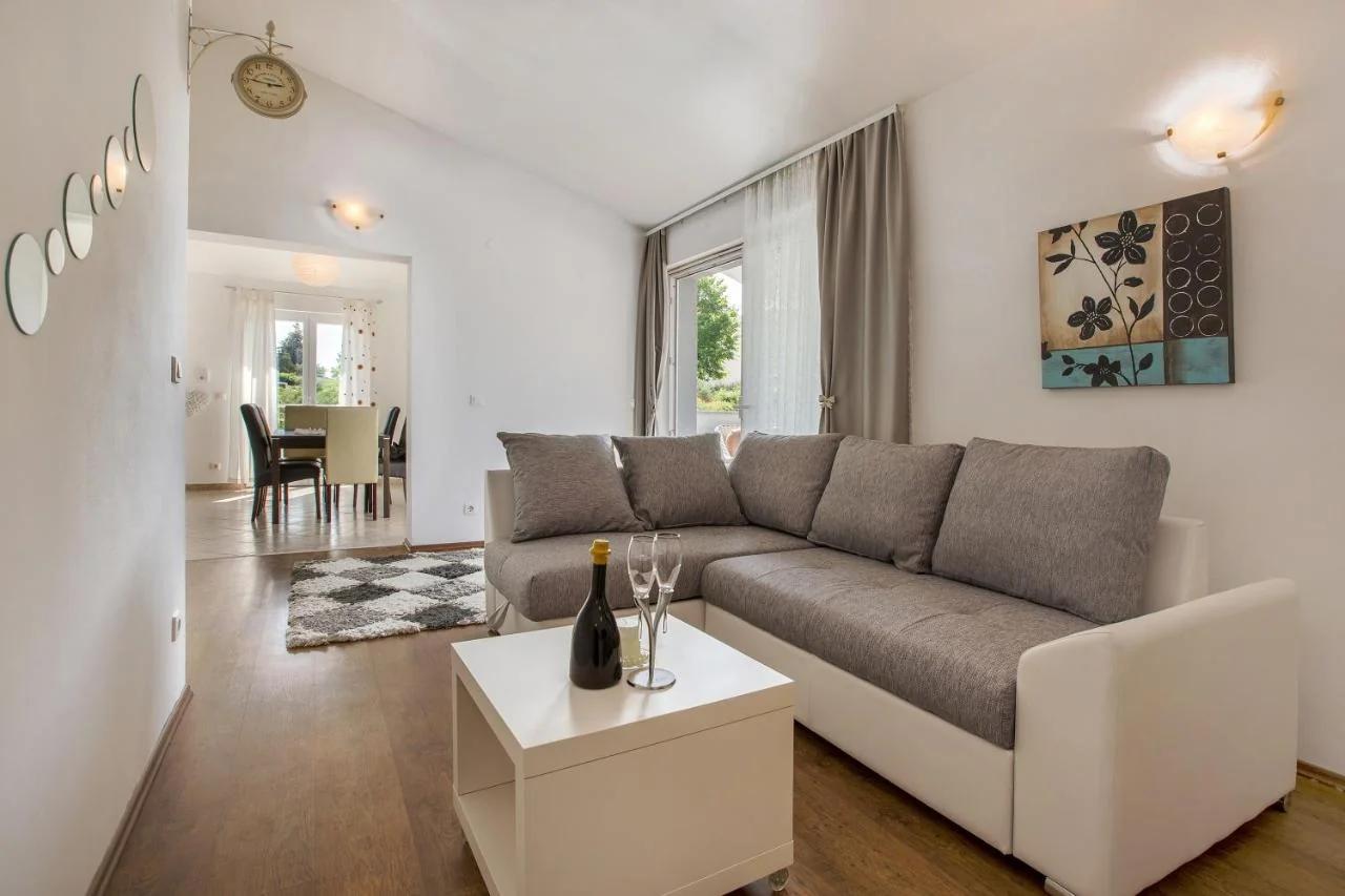 Apartment Lidija photo