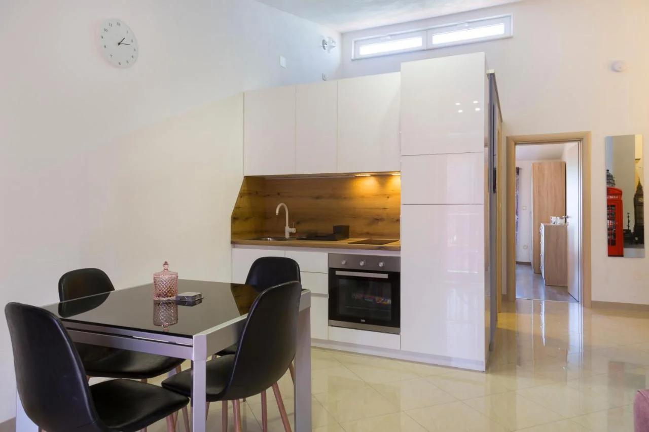 Apartment Masuni