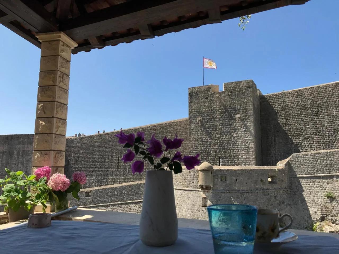 Apartment STONE by City Walls, unique view, perfect for 2