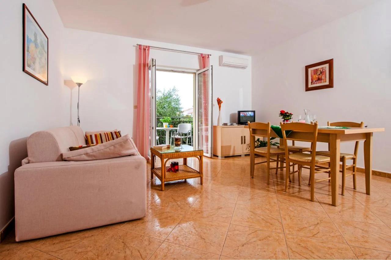 Apartments Bella photo