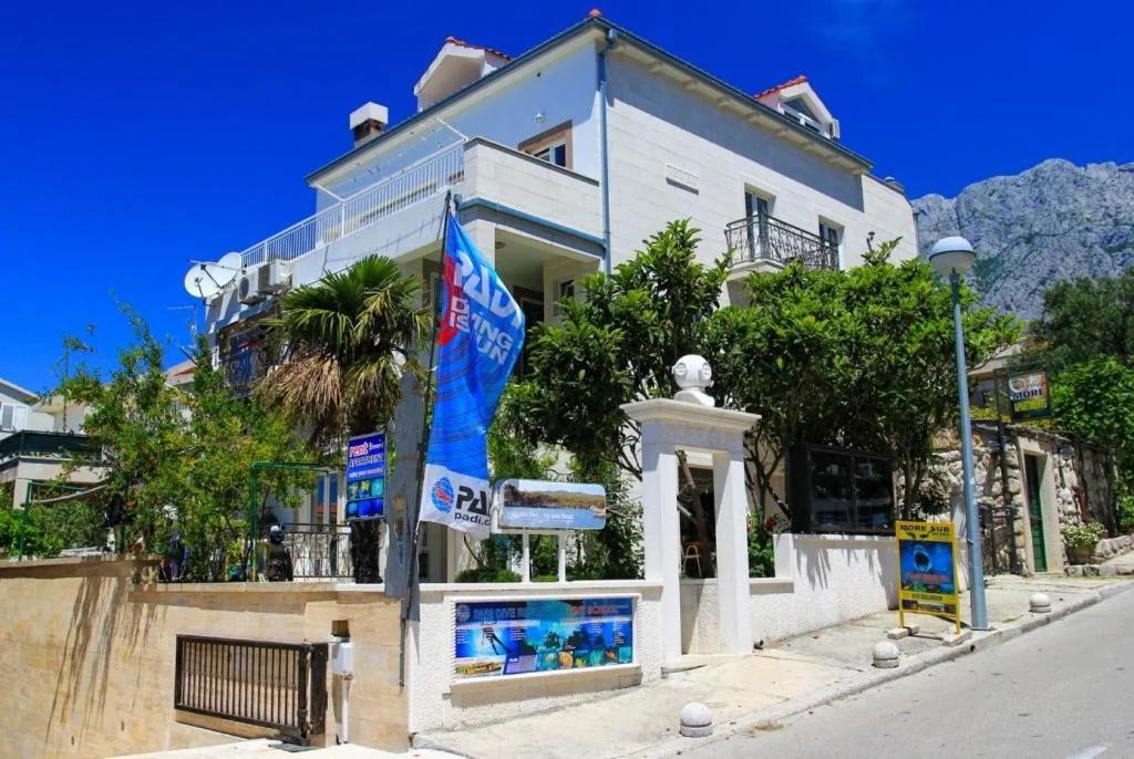 Apartments by the sea Makarska - 15200 foto