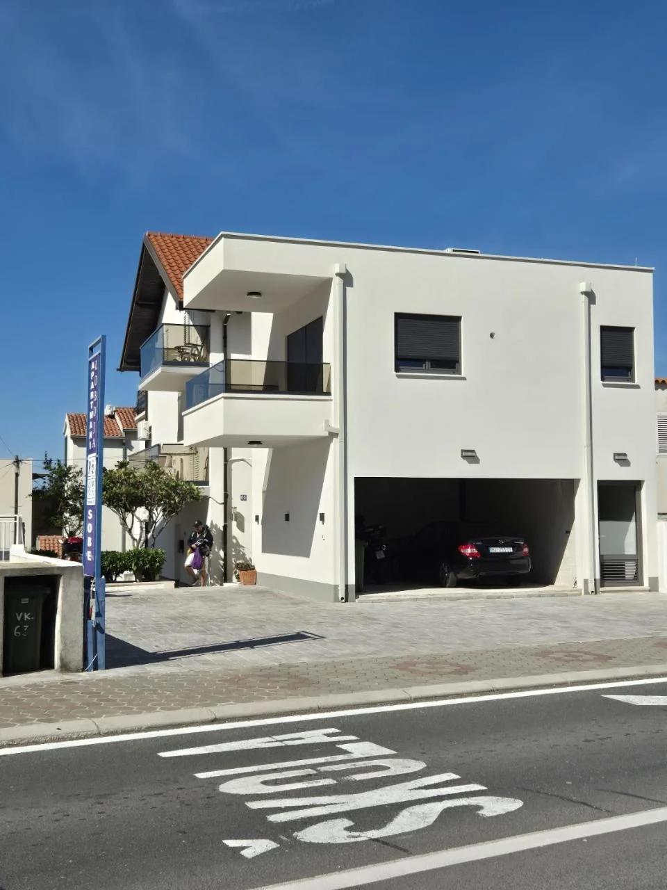 Apartments Rose Loboja photo