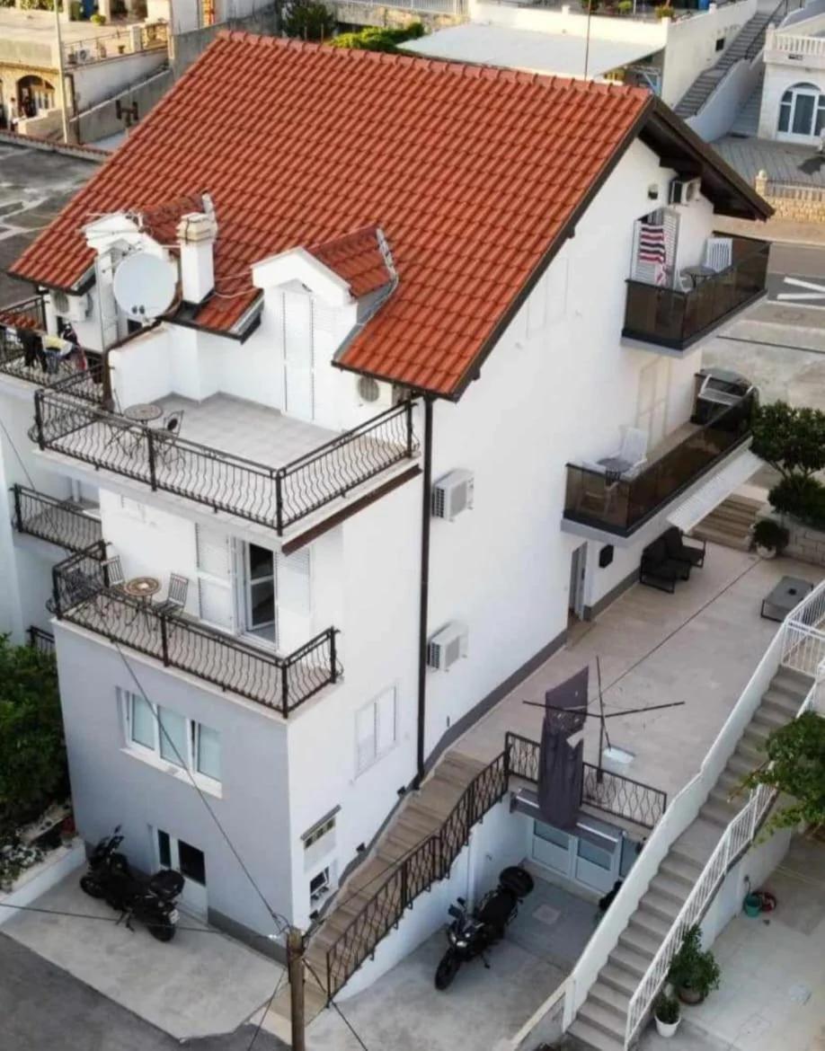 Apartments Rose Loboja photo