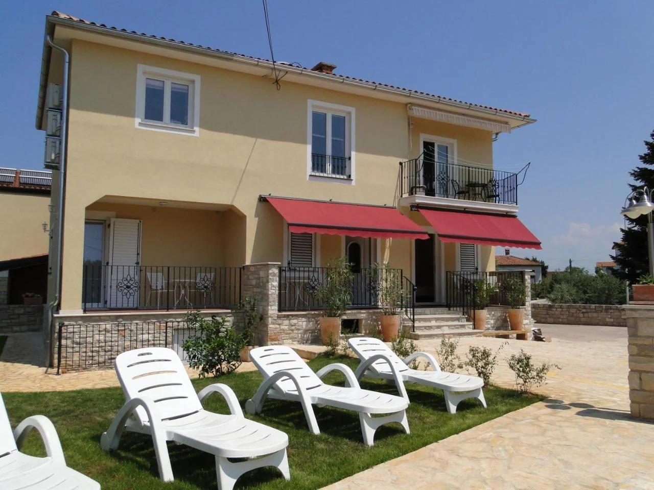 Apartments Villa Ela photo