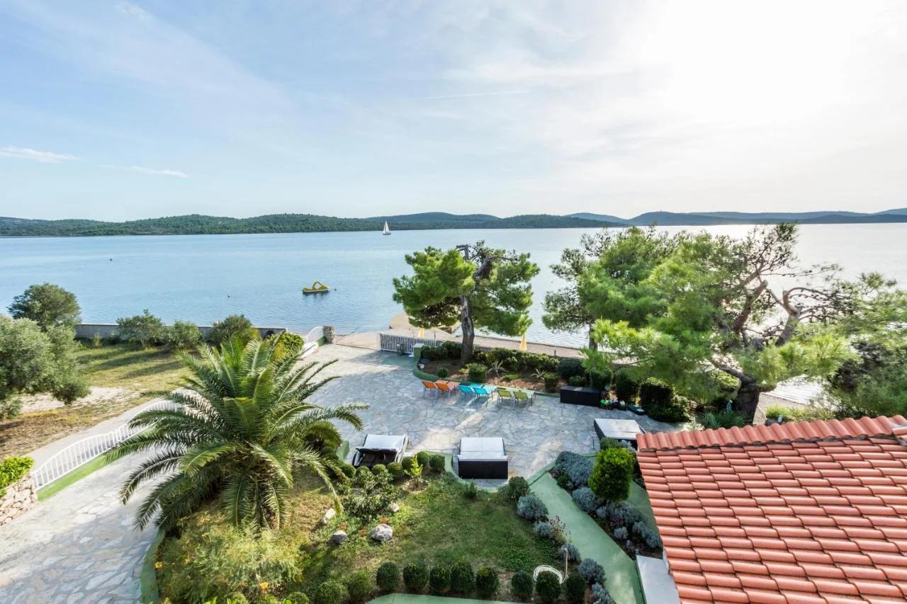 Apartments Villa Punta Royal photo