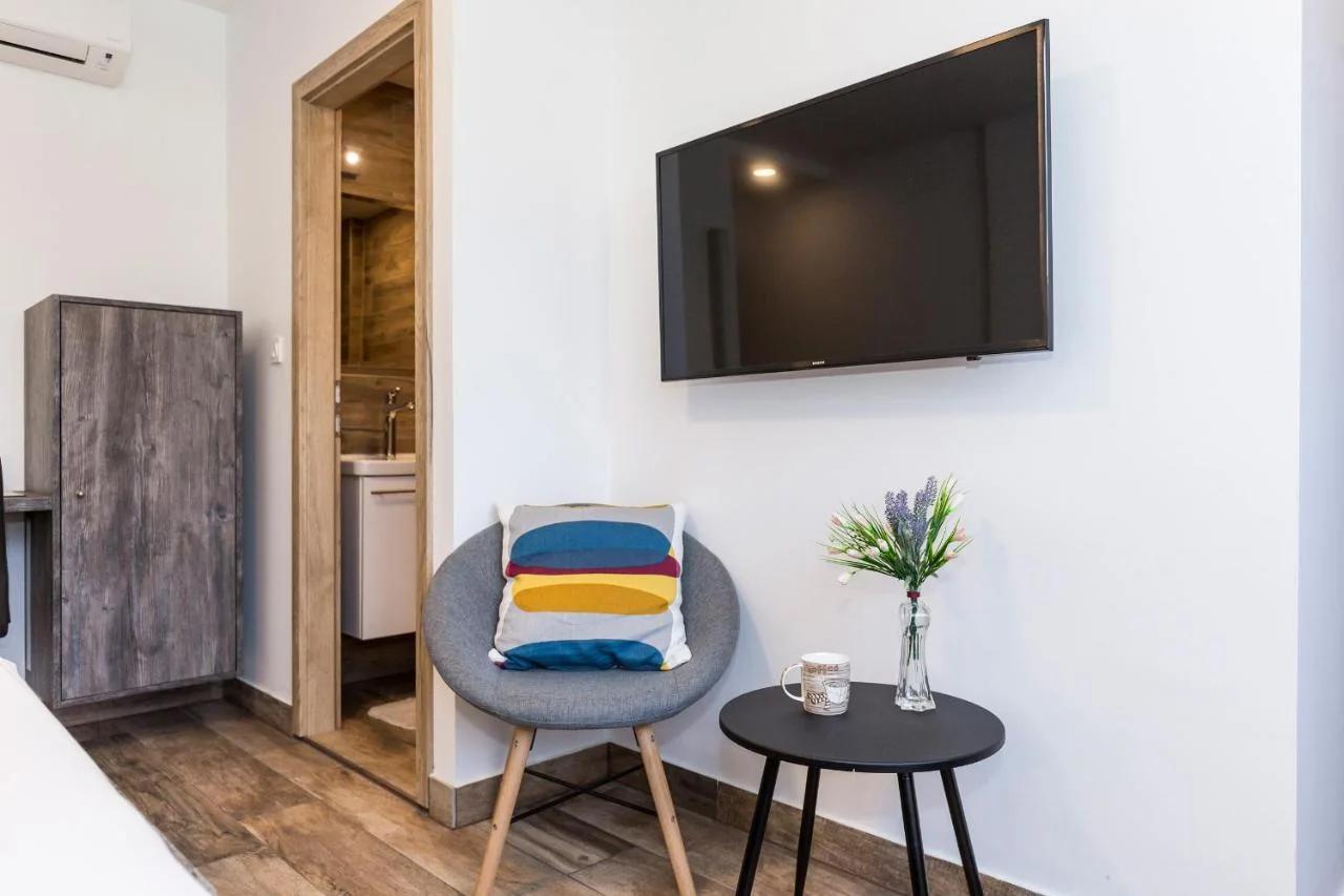 Apinelo Tower Rooms photo