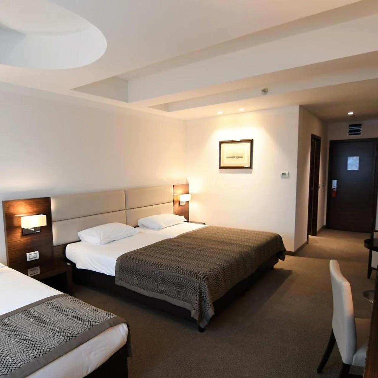 Hotel Aristos photo