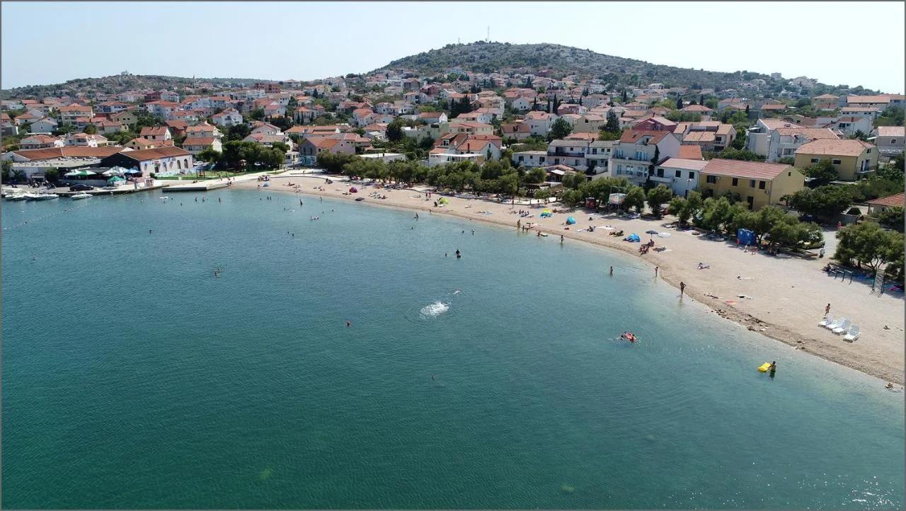 Beach apartment VAMI with sea view photo