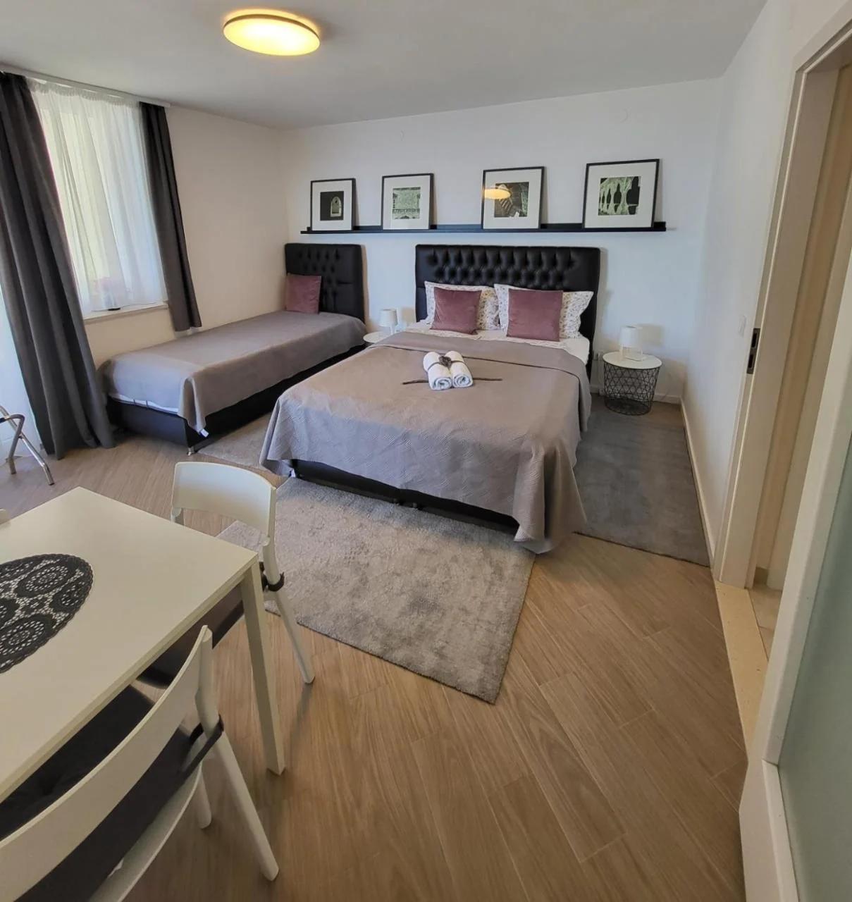 Blue Star Apartments photo