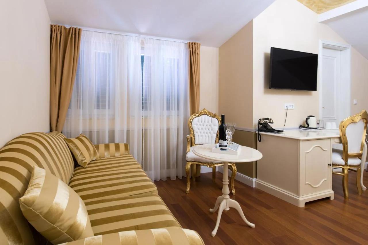Central Square Heritage Hotel photo