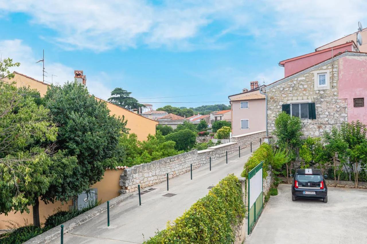 Contrada del Nonno Apartments (city center - private parking on-site) photo