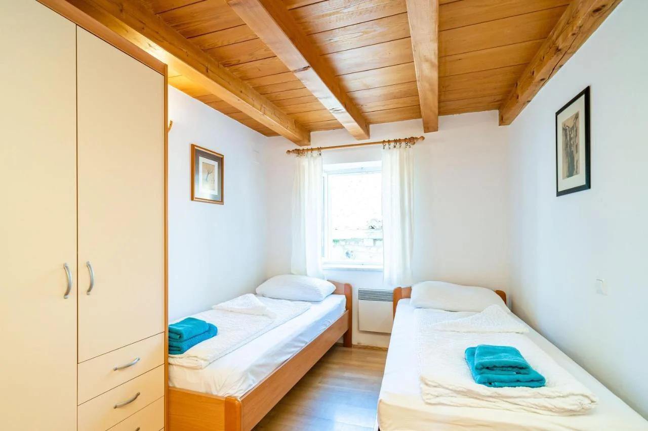 Foteza Apartments photo