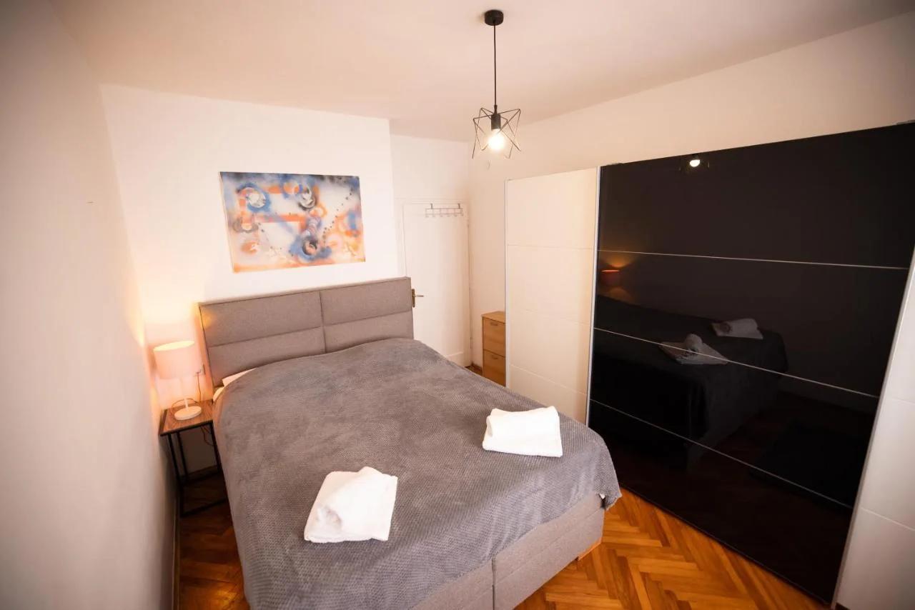Gof apartment photo