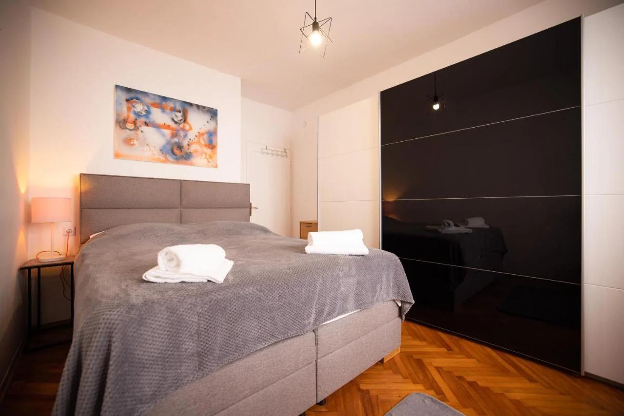 Gof apartment photo