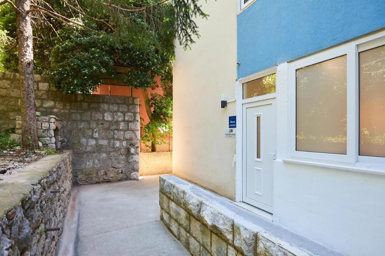 GOLDEN ROSE - walking distance 1 km from old town photo