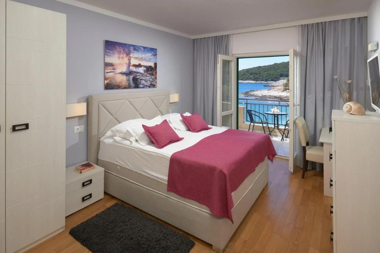 Hotel Fortuna photo