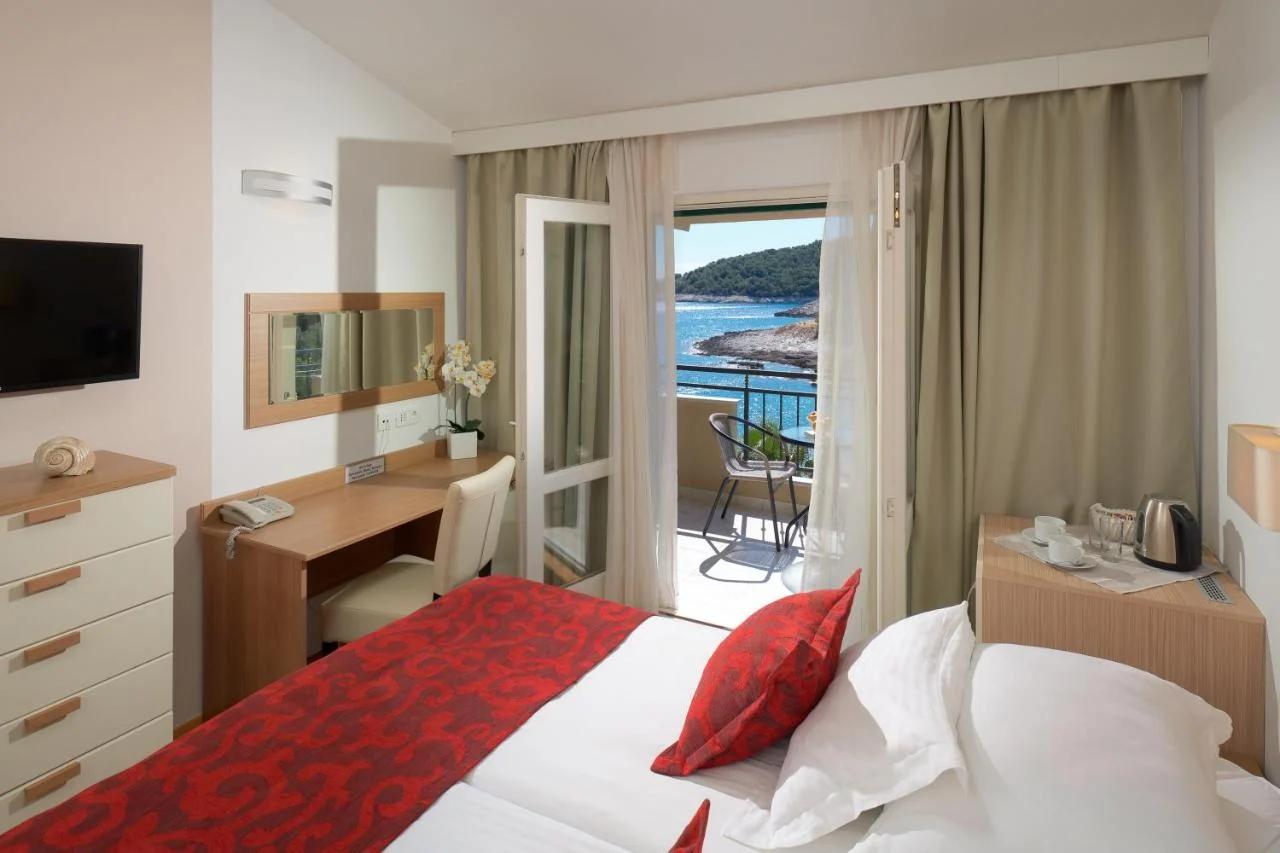 Hotel Fortuna photo