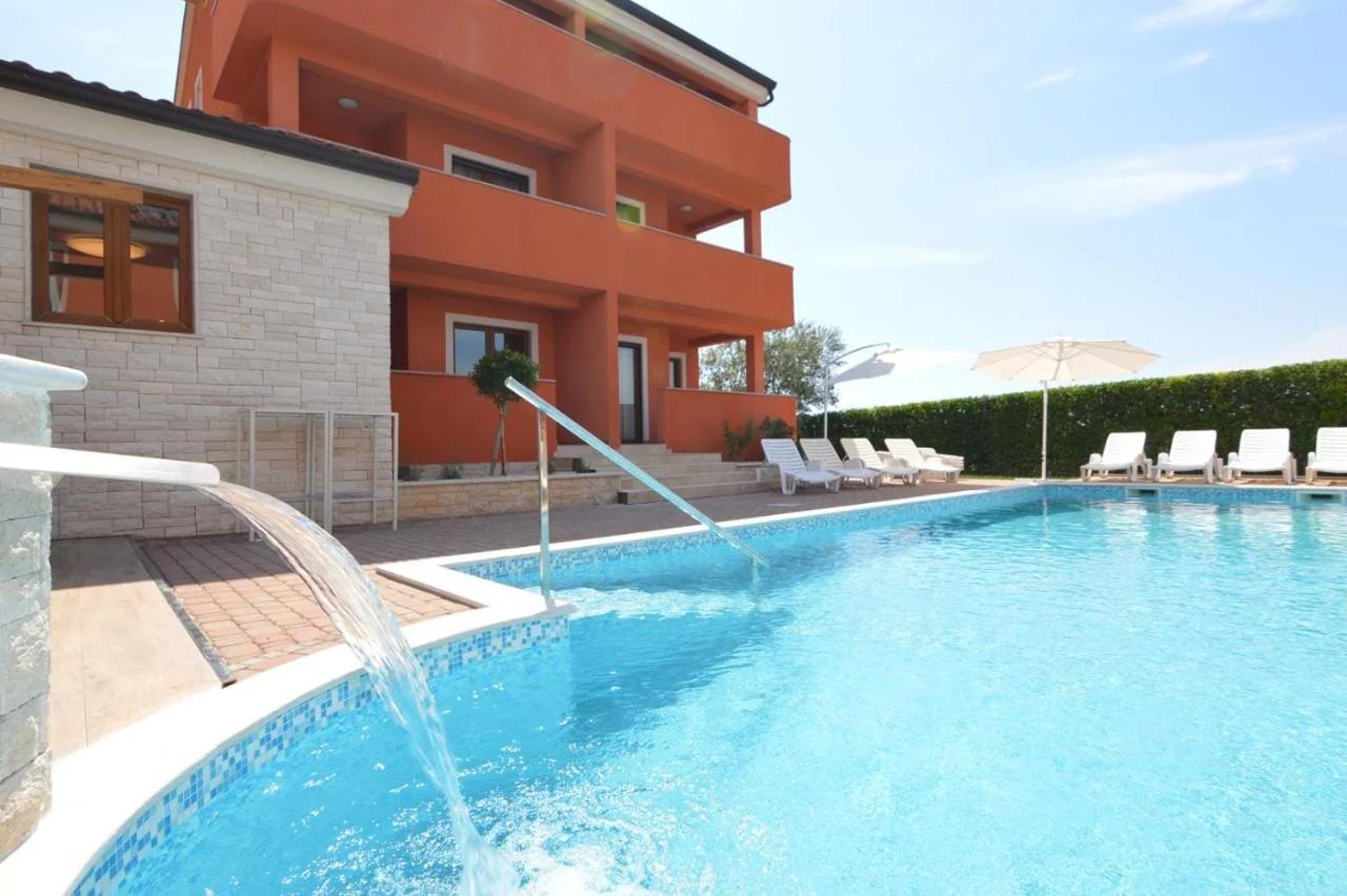 Hotel Natura Vilanija foto